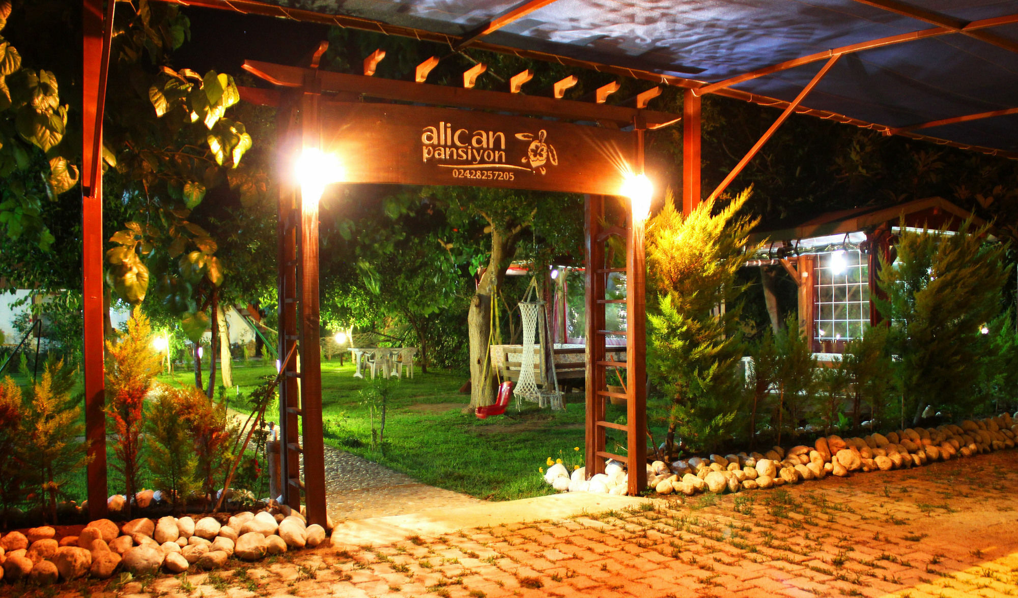 Alican Pension ชิลารึ ภายนอก รูปภาพ
